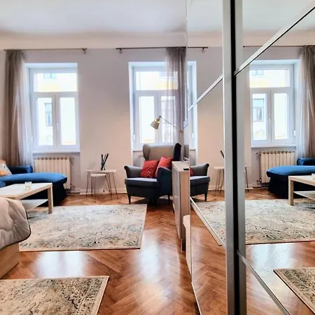 Light Blue * 的里雅斯特