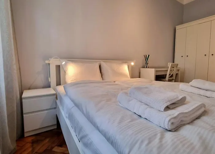 Light Blue * Τεργέστη